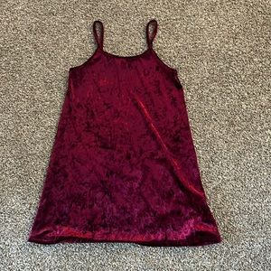Forever 21 girls mini dress corduroyed maroon in color size 11/12